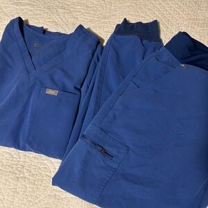 Figs women Scrub Top and Jogger Set in Royal Blue